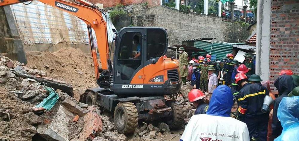 Lở đất vùi lấp nhóm công nhân đang ngủ ở Quảng Ninh, 3 người tử vong-2