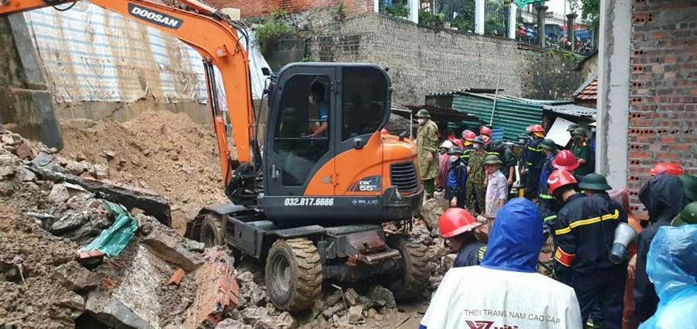 Lở đất vùi lấp nhóm công nhân đang ngủ ở Quảng Ninh, 3 người tử vong-2