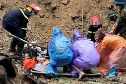 Lở đất vùi lấp nhóm công nhân đang ngủ ở Quảng Ninh, 3 người tử vong