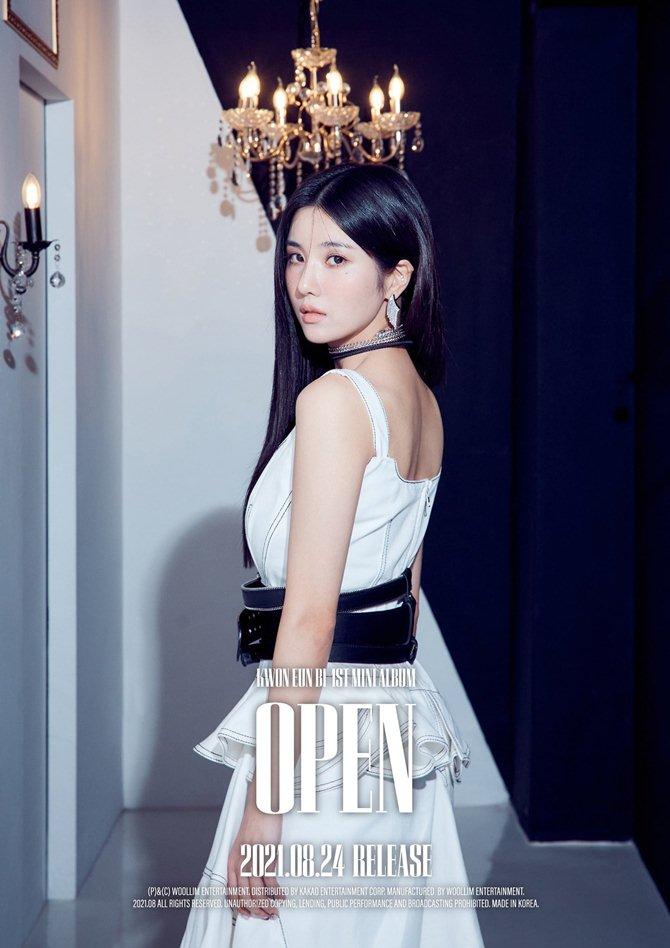 Kwon Eunbi tung ảnh xinh đẹp ngọt ngào cho mini album đầu tay phát hành ngày 24/8.