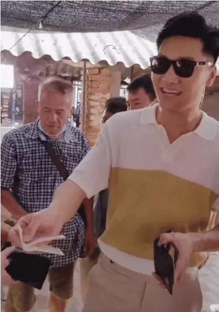 Lộ clip Long đi chợ cùng Nam, còn đòi trả tiền ở Hương Vị Tình Thân-2