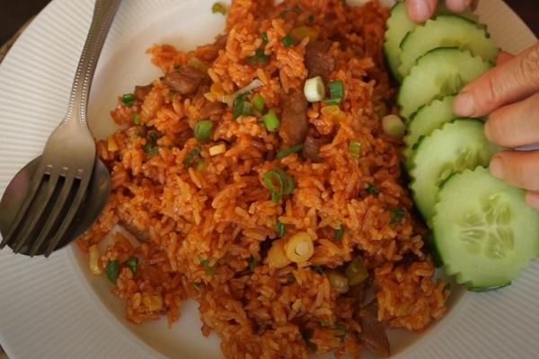 Món cơm chiên xì dầu cho 4 người ăn-1