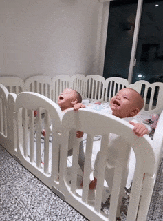 Kim Lý bung lụa làm trò, Lisa phấn khích quẩy cực sung-4