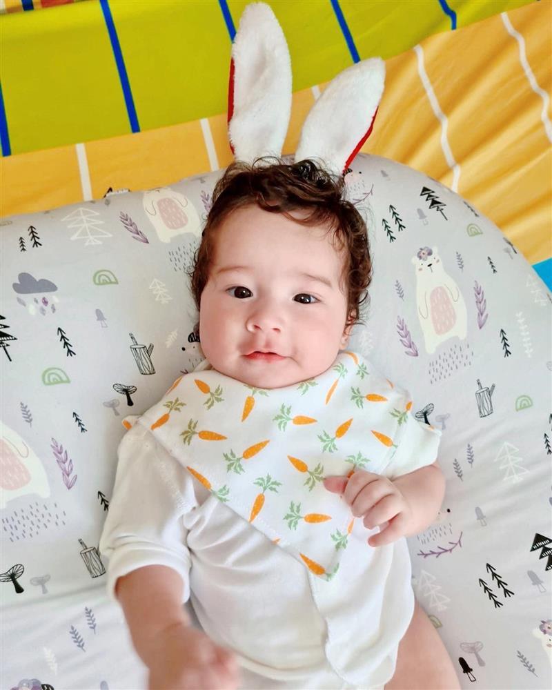 Con trai lai của Hoàng Oanh cưng xỉu dù bị mẹ dìm hàng tới bến-3