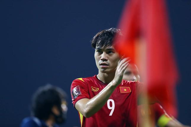 Bất ngờ bị thay đổi họ trên Google, Nguyễn Văn Toàn đăng đàn bức xúc-1