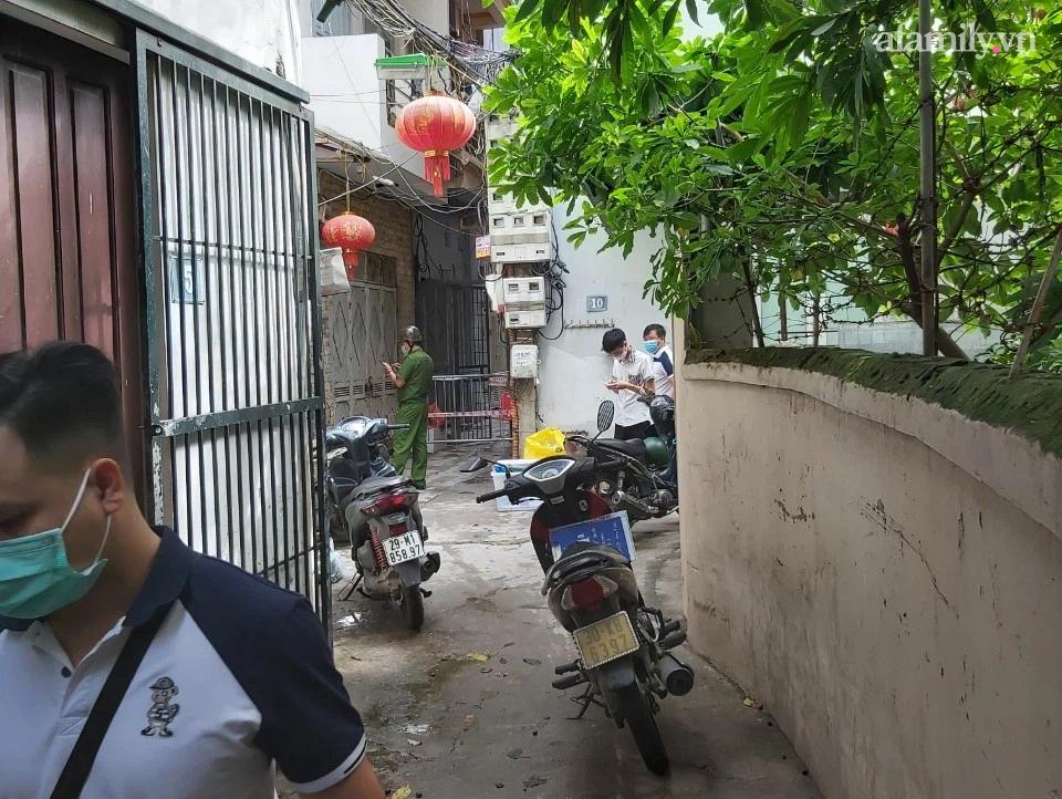 Hà Nội: Phong tỏa tạm thời con ngõ liên quan cán bộ Trung tâm y tế dự phòng mắc Covid-19-3