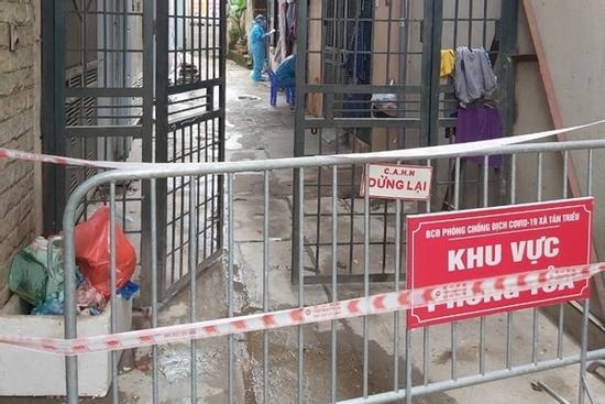 Hà Nội: Phong tỏa tạm thời con ngõ liên quan cán bộ Trung tâm y tế dự phòng mắc Covid-19