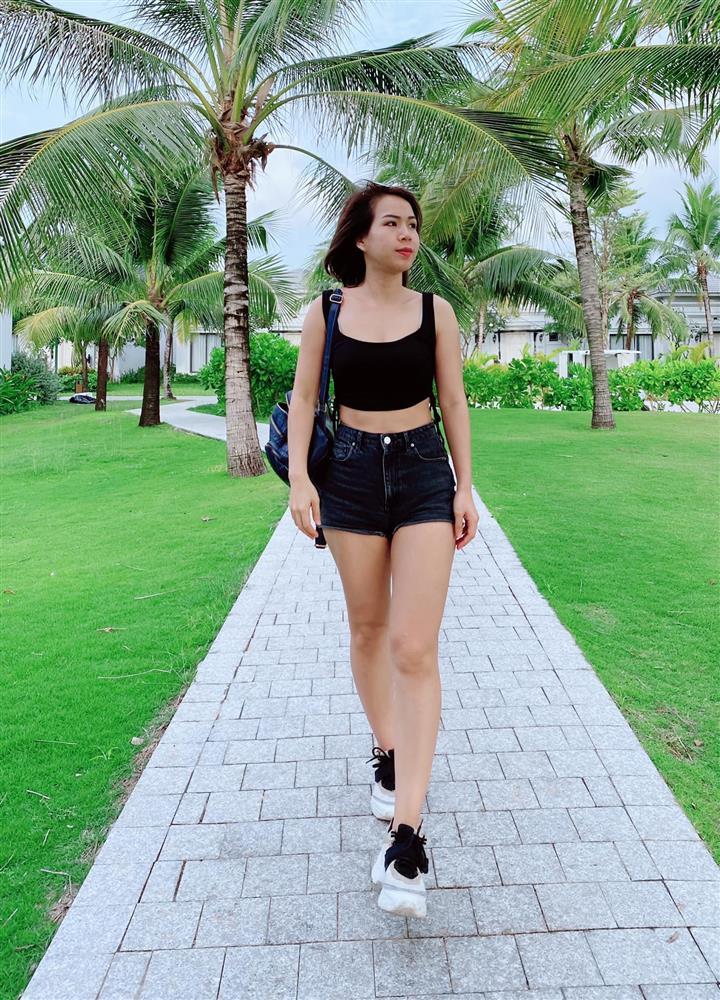 Phương Oanh cũng chào thua vợ Mạnh Trường về độ táo bạo-12