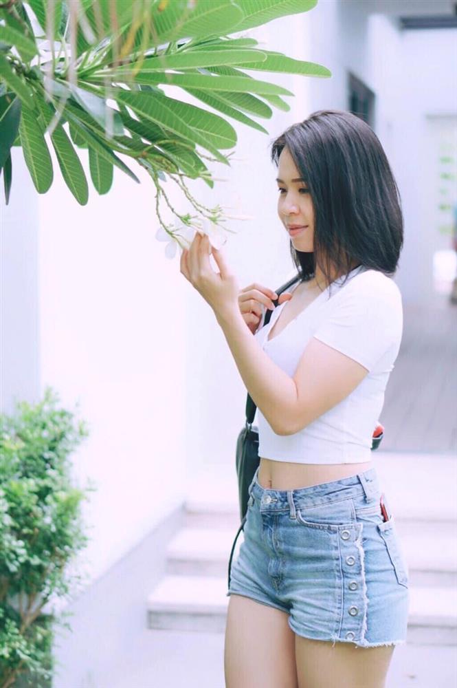 Phương Oanh cũng chào thua vợ Mạnh Trường về độ táo bạo-11