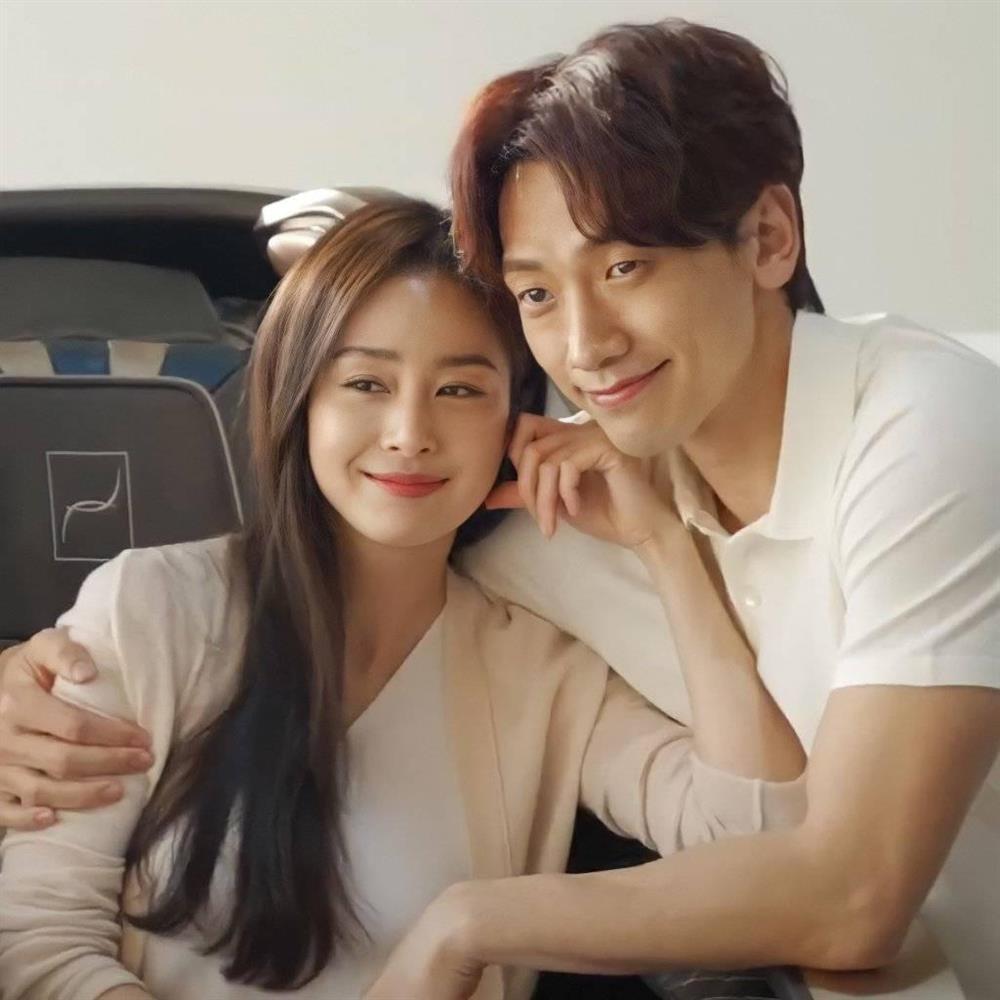 Bí quyết giữ làn da luôn trẻ đẹp tuổi tứ tuần của Kim Tae Hee-4