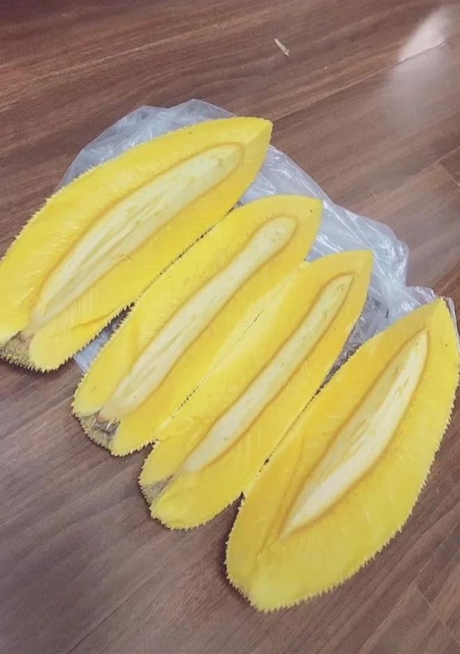 Mất 300k mua quả mít, dân mạng bảo mít xịn nhưng chàng trai đem vứt hết đi-2