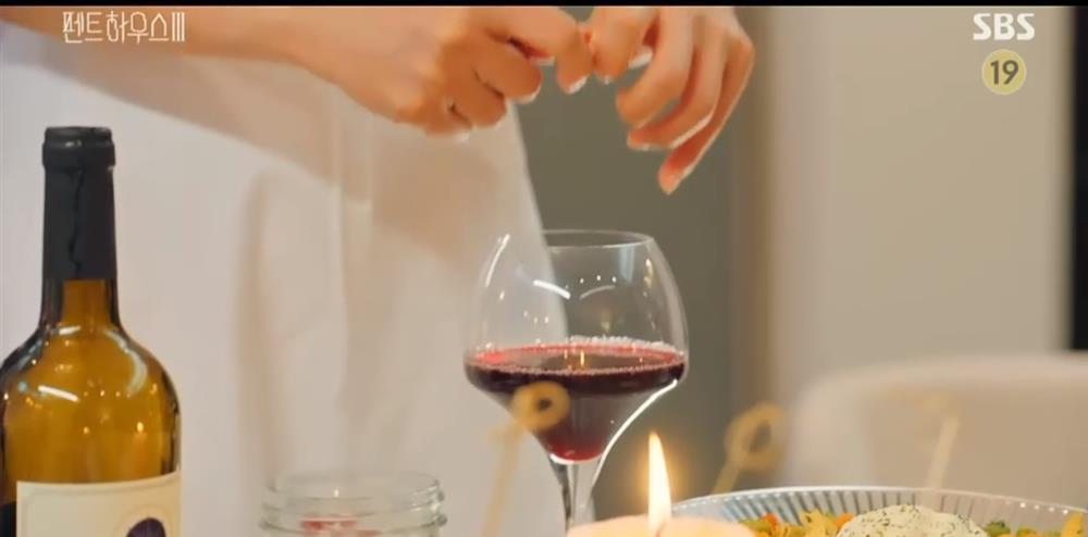 Penthouse 3 tập 10: Dượng Tê đi trại, Eun Byul giúp mẹ mất trí-15