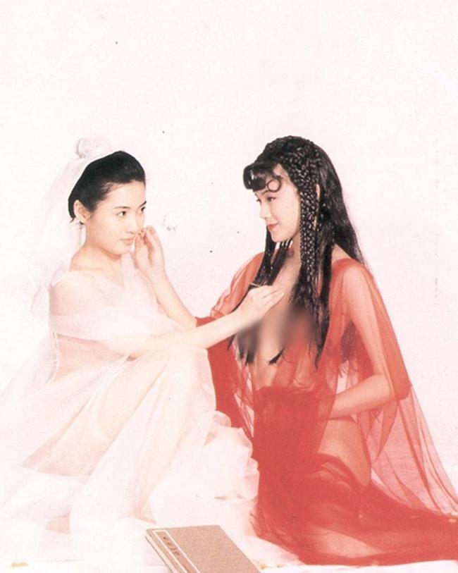 Cảnh nóng cựu nữ thần phim 18+ bị đồng nghiệp nam sàm sỡ-14