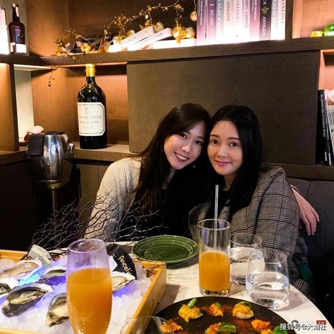 Cảnh nóng cựu nữ thần phim 18+ bị đồng nghiệp nam sàm sỡ-21