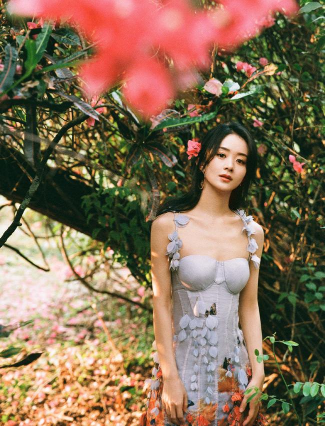 Ảnh Thất tịch của Triệu Lệ Dĩnh gầy trơ xương, còn bị photoshop hại-5