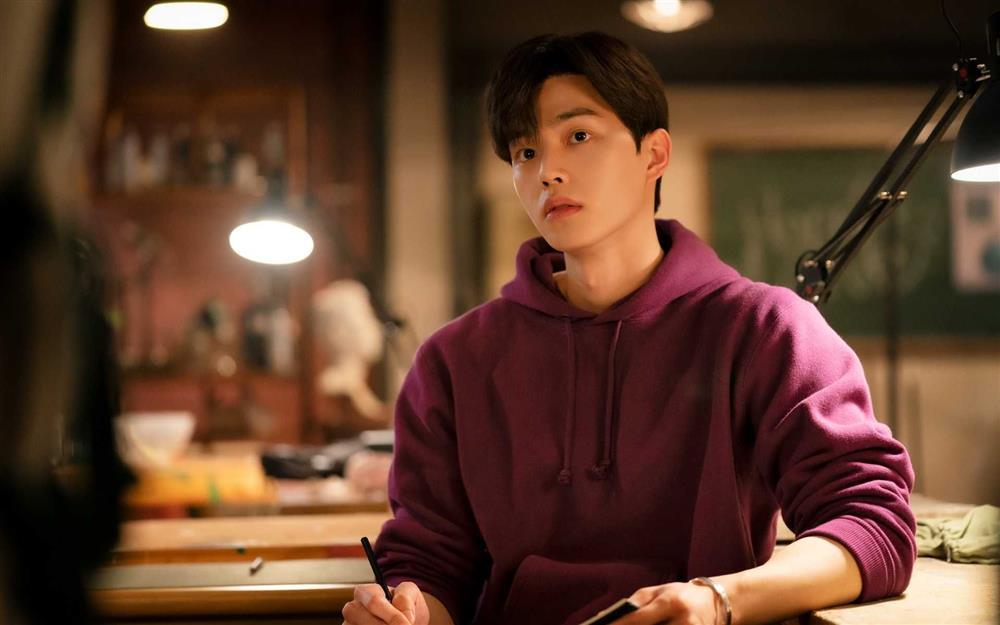Tại sao Song Kang trong Nevertheless lại thích mặc màu tím?-1