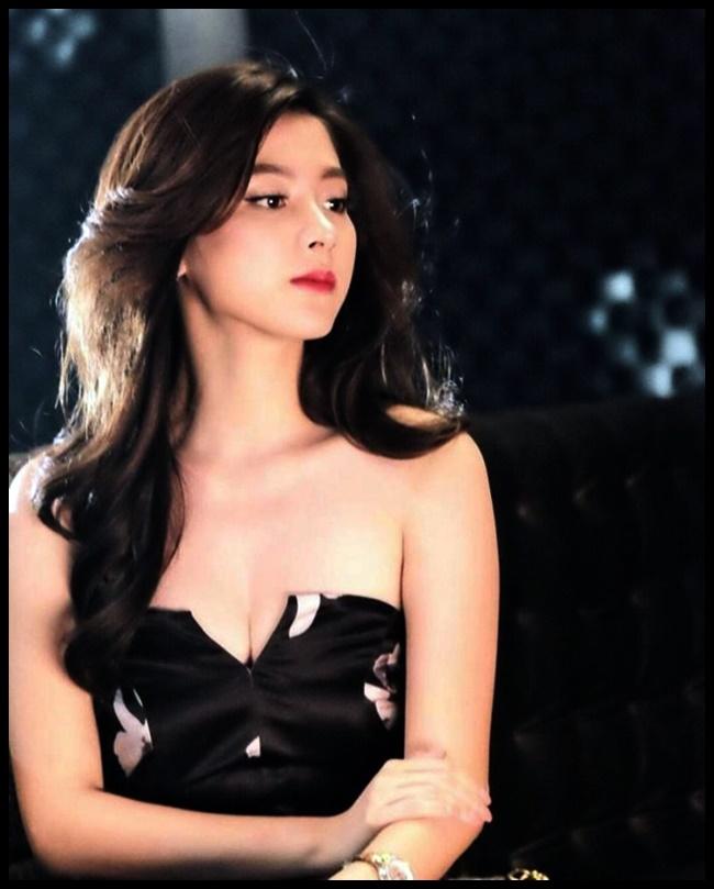 Gái xinh tè dầm - Hiện tượng xã hội và tâm lý đằng sau những tranh cãi 2 Gái xinh tè dầm - Hiện tượng xã hội và tâm lý đằng sau những tranh cãi