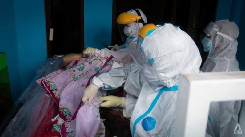 Indonesia: Giường bệnh bỏ trống, dân vẫn chết vì Covid-19 tại nhà-5