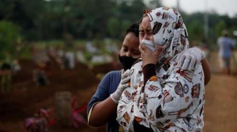 Indonesia: Giường bệnh bỏ trống, dân vẫn chết vì Covid-19 tại nhà-6