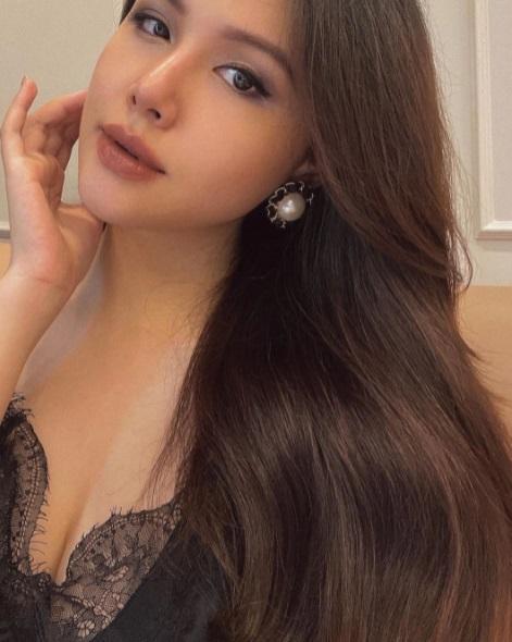 Phu nhân tập đoàn nghìn tỷ mới sinh vẫn sexy điên lên-3