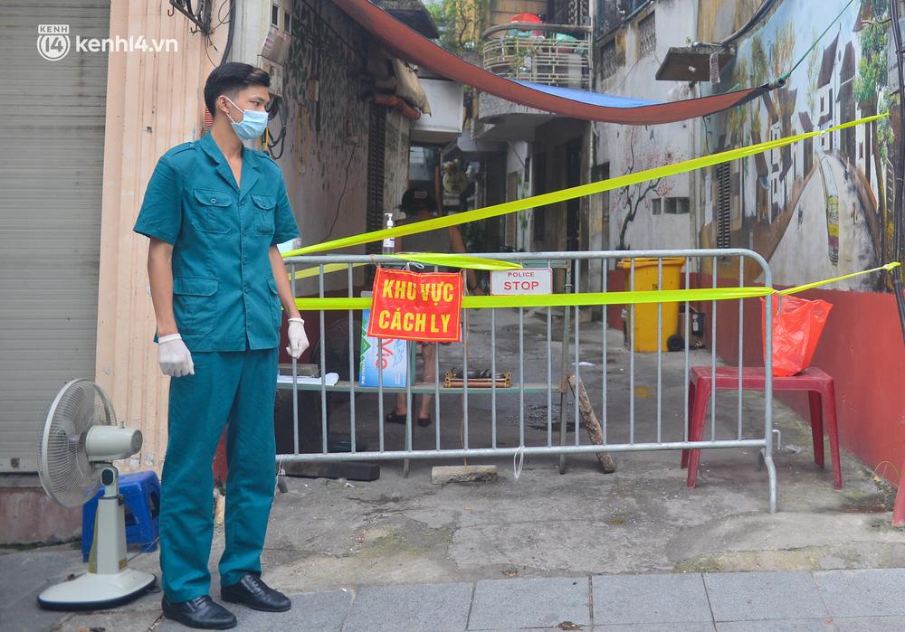 Có tổng cộng 7.550 nhân khẩu thuộc 5 phường nêu trên thực hiện cách ly y tế trong thời gian 14 ngày kể từ 19h tối 13/8 đến 19h tối 27/8