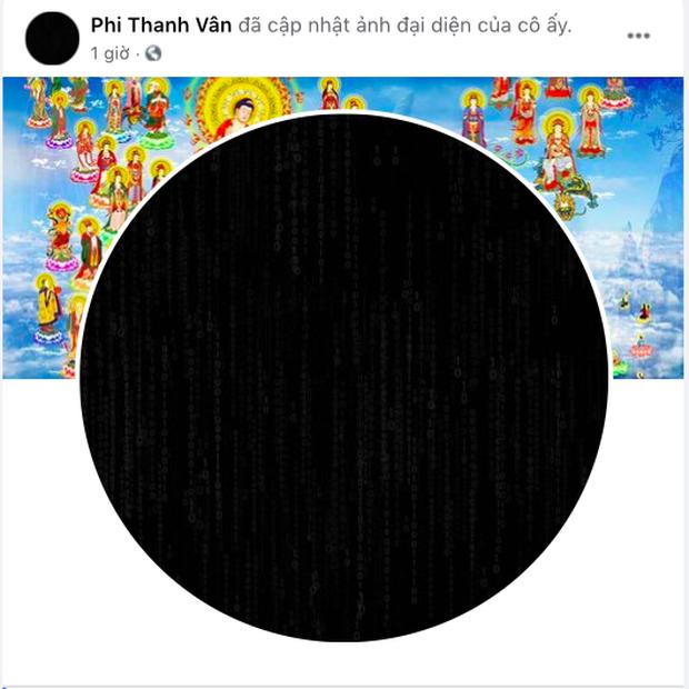 Phi Thanh Vân xót xa vì mẹ ruột qua đời nhưng không thể ở bên-2