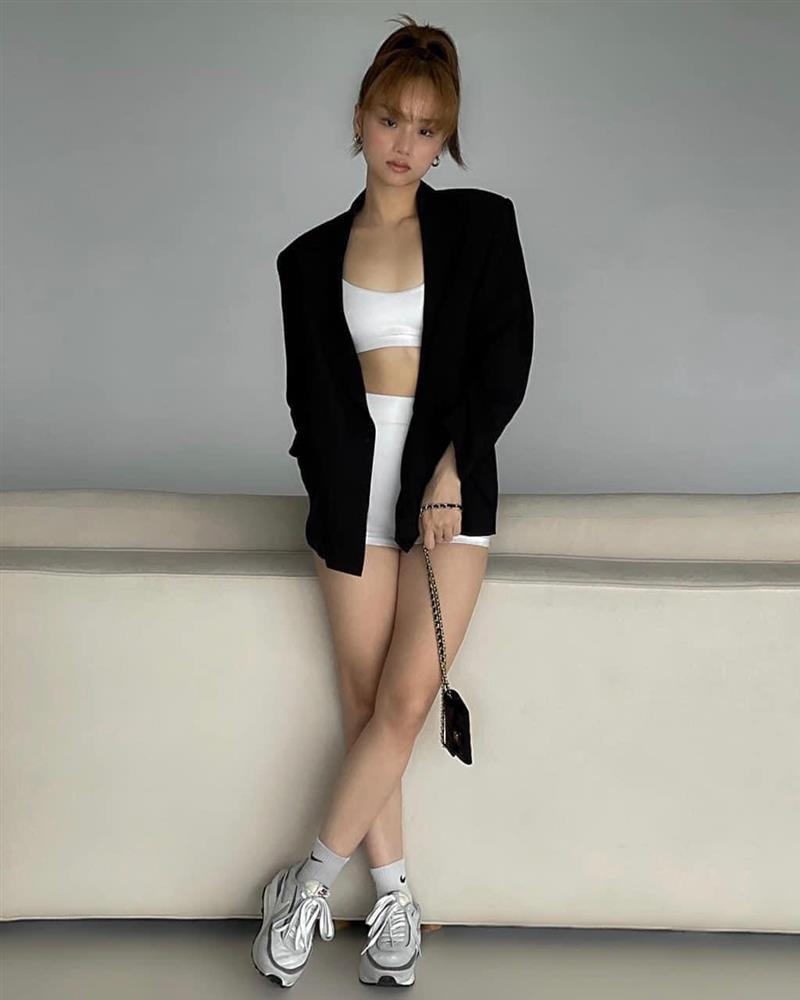 Miu Lê 1m7 như khúc thịt 1m5, dân mạng đòi kí zô đầu thợ chụp-2