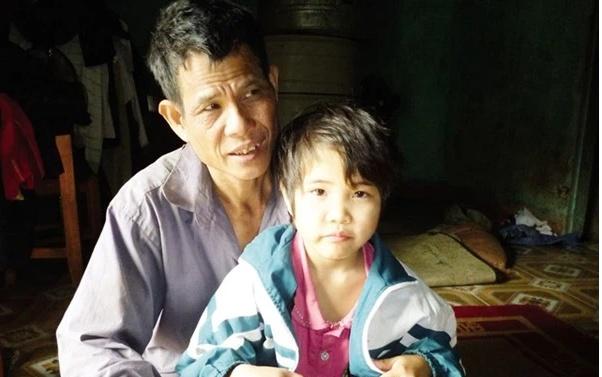 Người đàn ông bụng không đáy: Ăn một lúc 5kg miến luộc, 700 bánh cuốn-1