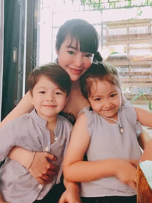 Con trai Elly Trần phổng phao, bảnh bao như mỹ nam Hàn-13