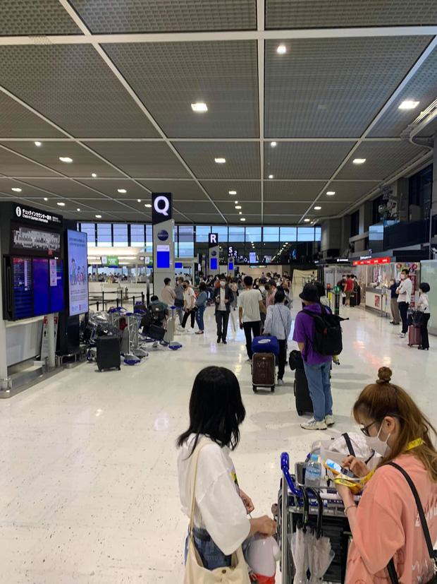 Tro cốt thanh niên bị sát hại tại Nhật Bản được đưa về Việt Nam-1