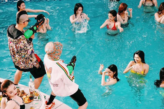 Loạt MV gây tranh cãi vì ngập cảnh 18+, khán giả ngượng chín mặt-1