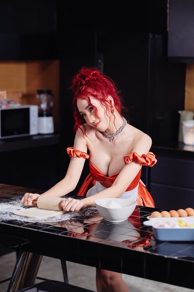 Loạt MV gây tranh cãi vì ngập cảnh 18+, khán giả ngượng chín mặt-4