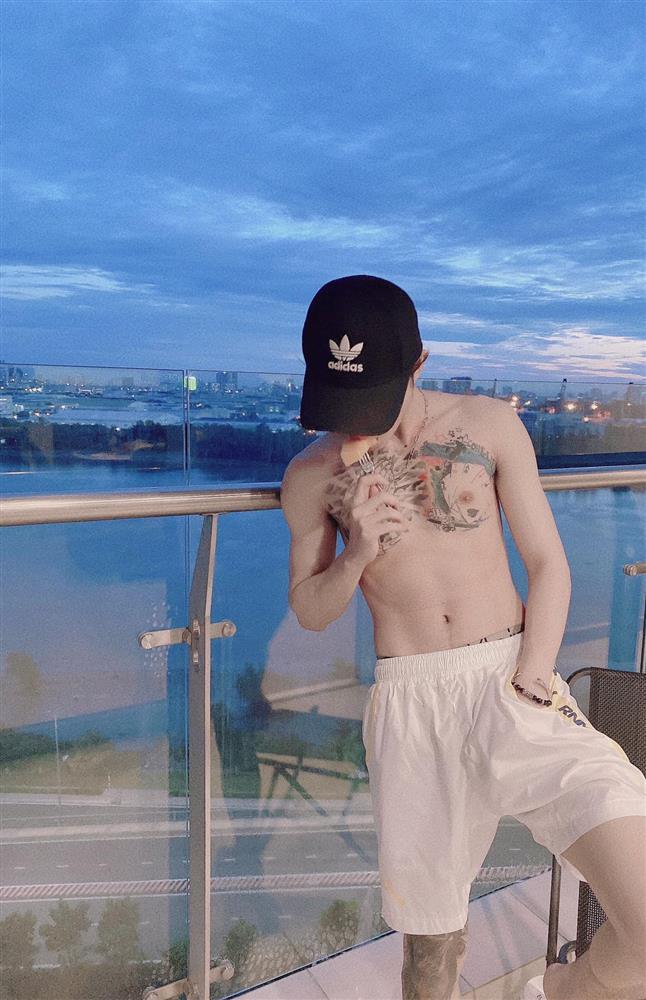 Đại hội sao nam khoe body mùa dịch: Ai cũng nuột trừ Jack-13