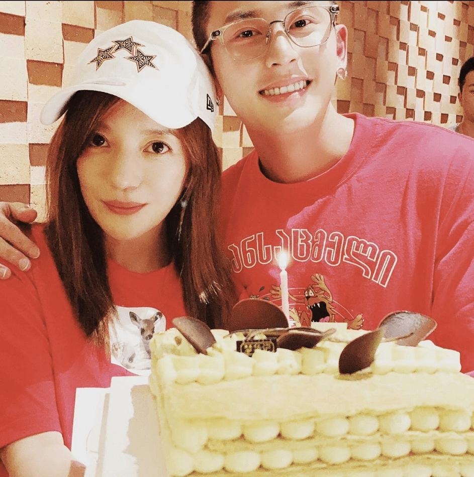 Gà cưng của Triệu Vy: Người bị phong sát, kẻ chật vật công danh-2