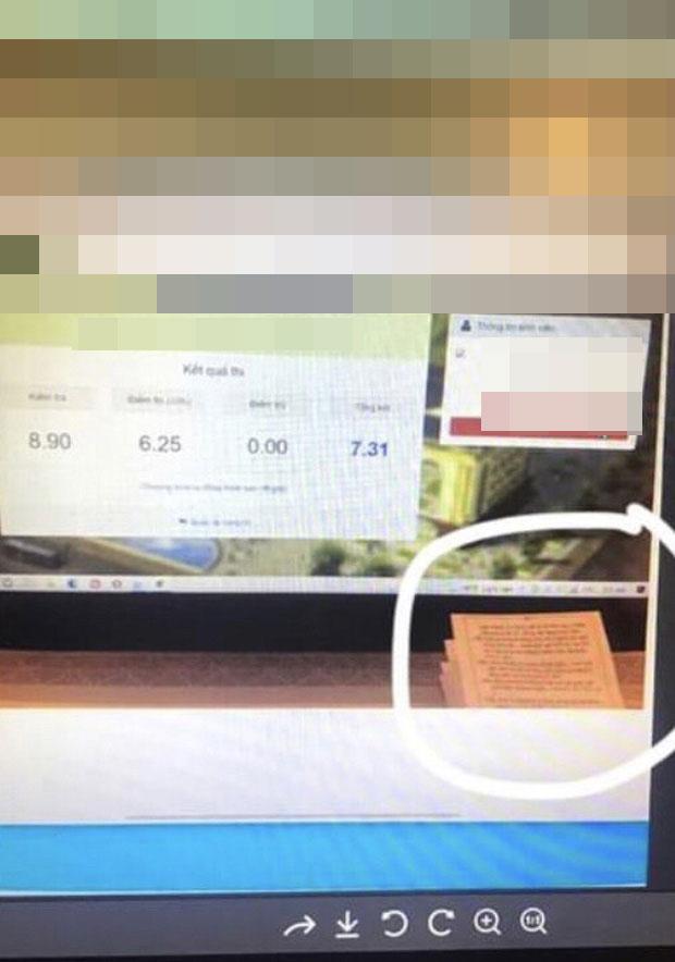 Thi online quên một thứ trên bàn, nam sinh nhận 0 điểm từ giám thị-2