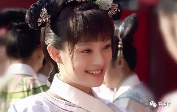 Triệu Lệ Dĩnh tô son đỏ phát sợ, Xa Thi Mạn chỉ liếc mắt là đủ!-1