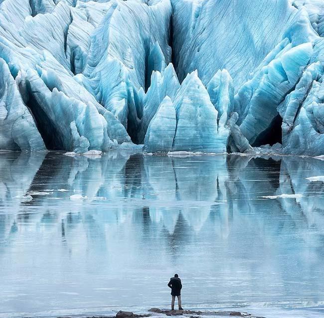 3. Phong cảnh băng tuyết ở Iceland lúc nào cũng khiến cho người ta phải trầm trồ.