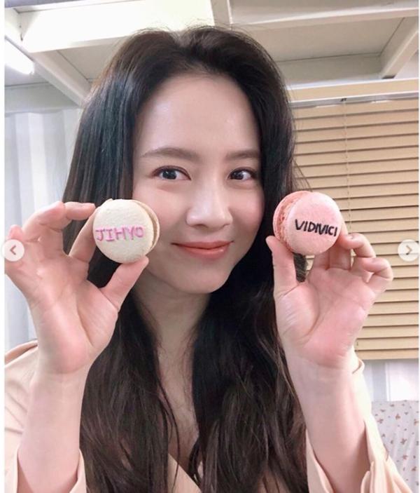 Bí quyết sở hữu vẻ đẹp không tuổi của mợ ngố Song Ji Hyo-6