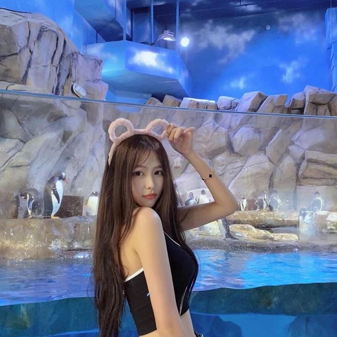 Vẻ mơn mởn của thí sinh Hoa hậu 17 tuổi hẹn hò Châu Tinh Trì-14