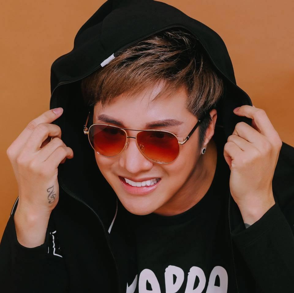 Lâm Chấn Khang bên ngoài hạnh phúc, bên trong nhiều tiền-1