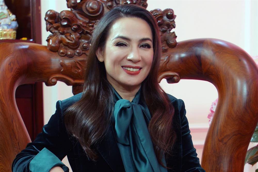 Phi Nhung phủ nhận F0, dân mạng soi những ngày lạ lắm-2