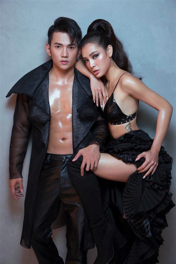 Chồng kém 3 tuổi của Phương Trinh Jolie sở hữu body mlem-8