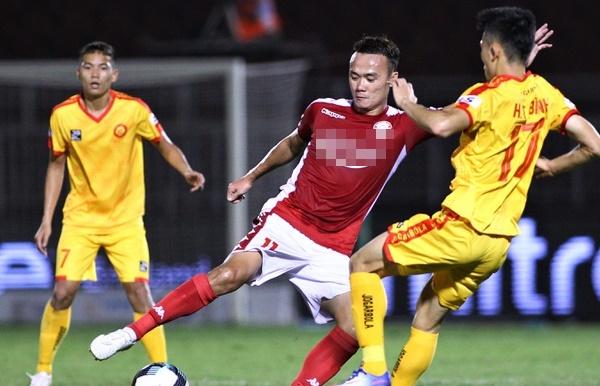 Cầu thủ lấm lem, buôn đồng nát sắt vụn giữa mùa dịch-2