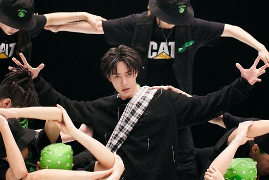 Vương Nhất Bác vượt trội trong 'Đây Chính Là Nhảy Đường Phố 4'