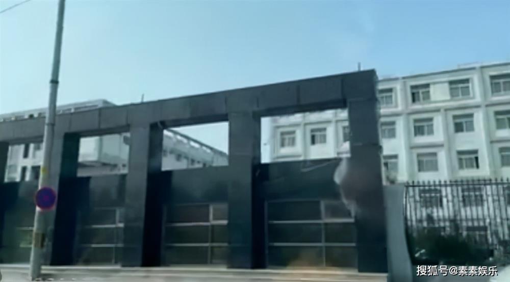 Ngô Diệc Phàm trong trại giam: Không thuộc bài sẽ cọ bồn cầu-7