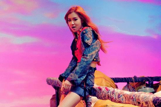 Rosé BLACKPINK sợ 'xỉu up xỉu down' với cảnh quay nguy hiểm trong MV