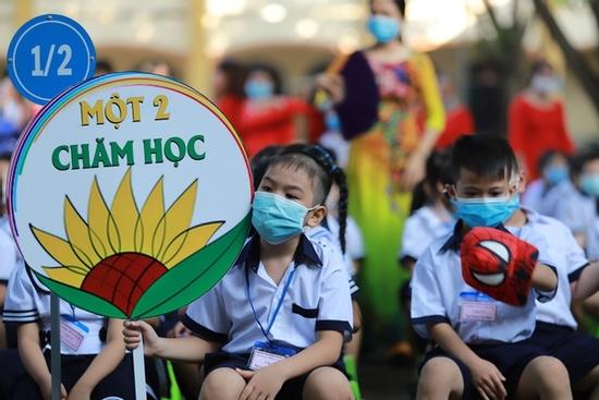 Bộ GD&ĐT đề nghị địa phương tiếp nhận học sinh từ vùng dịch về quê học tập