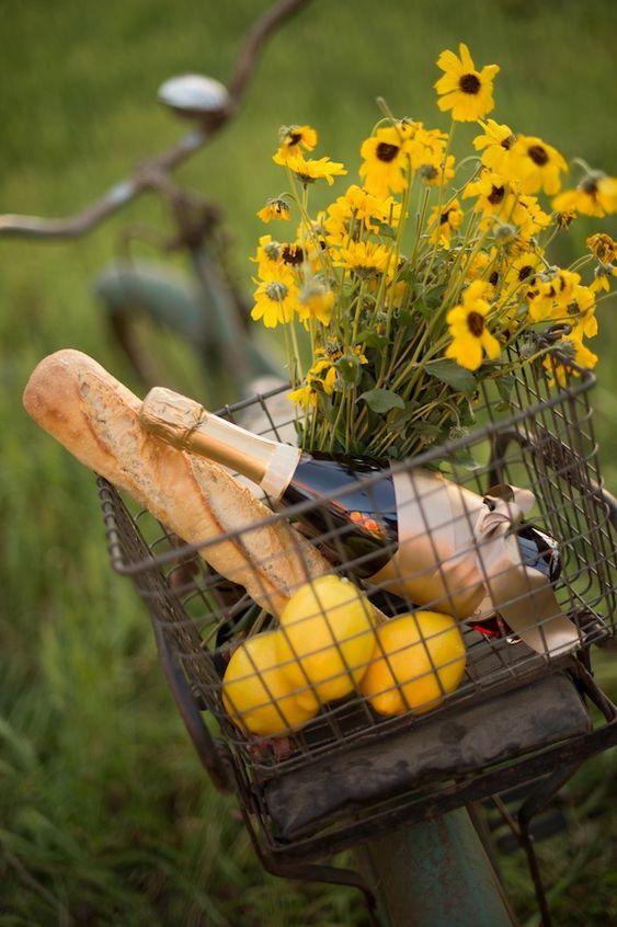 Tử vi 12 cung hoàng đạo thứ Năm 19/8/2021: Ma Kết tính khí khó ở-1