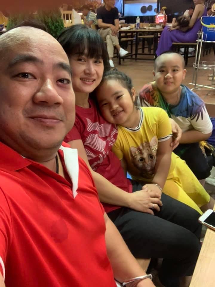 Hiếu Hiền khoe con gái sơ sinh, nhà 3 nhóc giống bố như lột-6