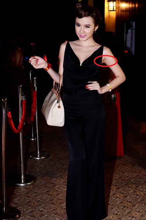 Quá khứ Angela Phương Trinh: Ăn mặc phản cảm, dao kéo nhiều lần-4